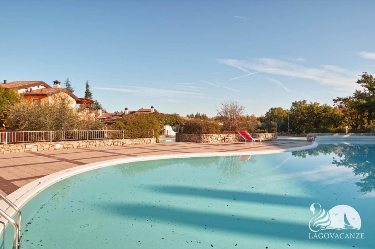 Appartamento Lago Blu マネルバ・デル・ガルダ エクステリア 写真